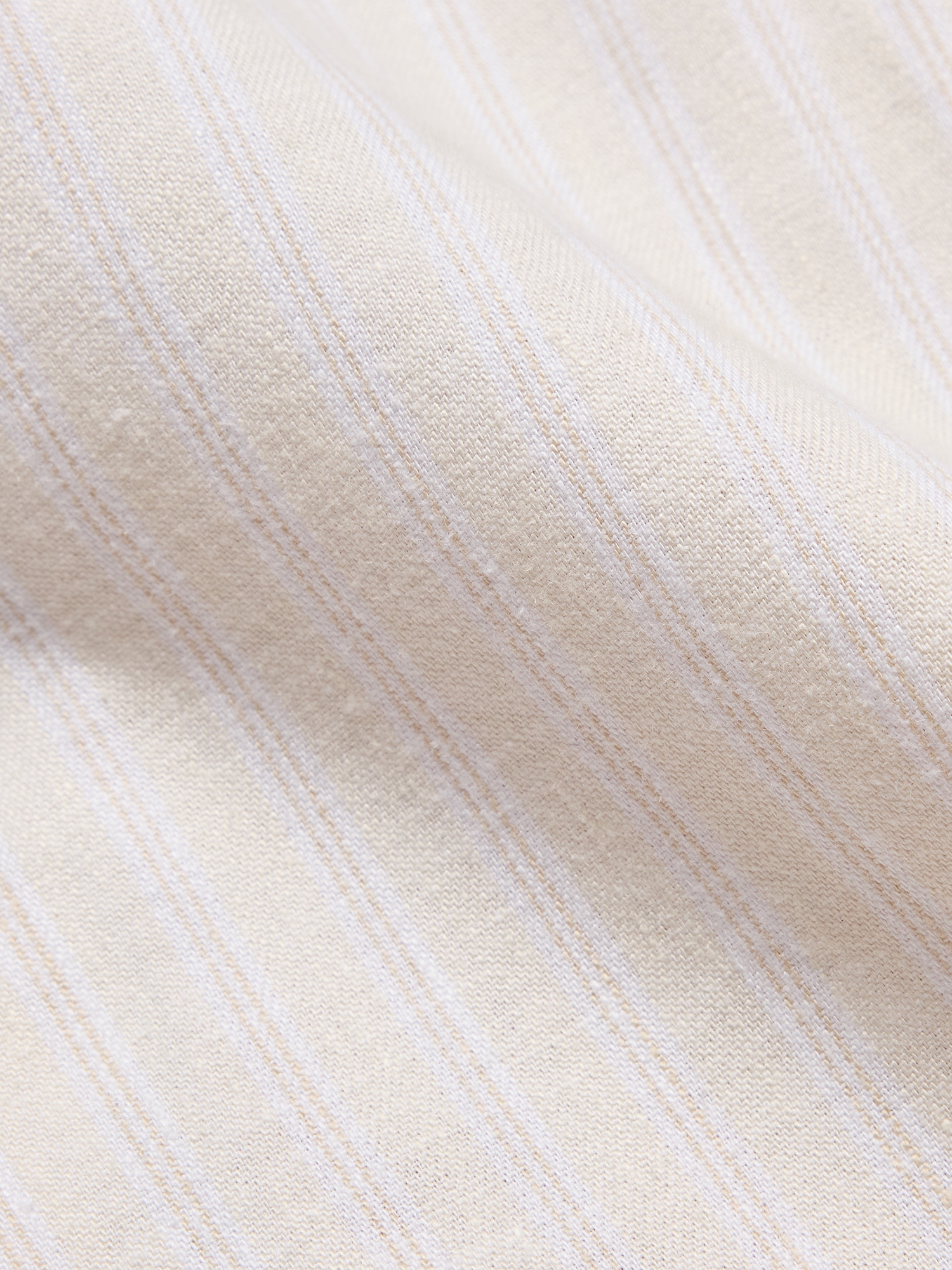 L'image numéro 2 présente Pantalon court rayé taille haute jambe large en mélange de lin