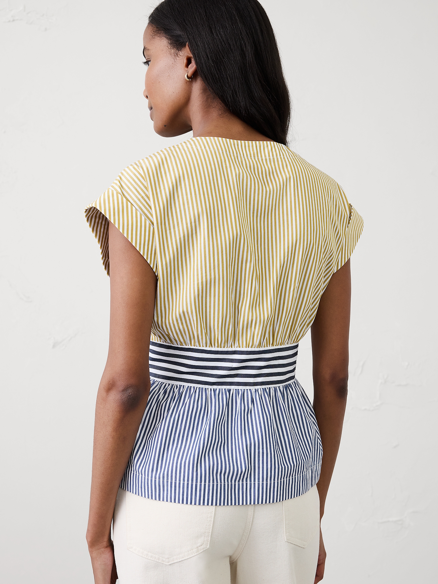 Image number 2 showing, Poplin Tie-Front Top