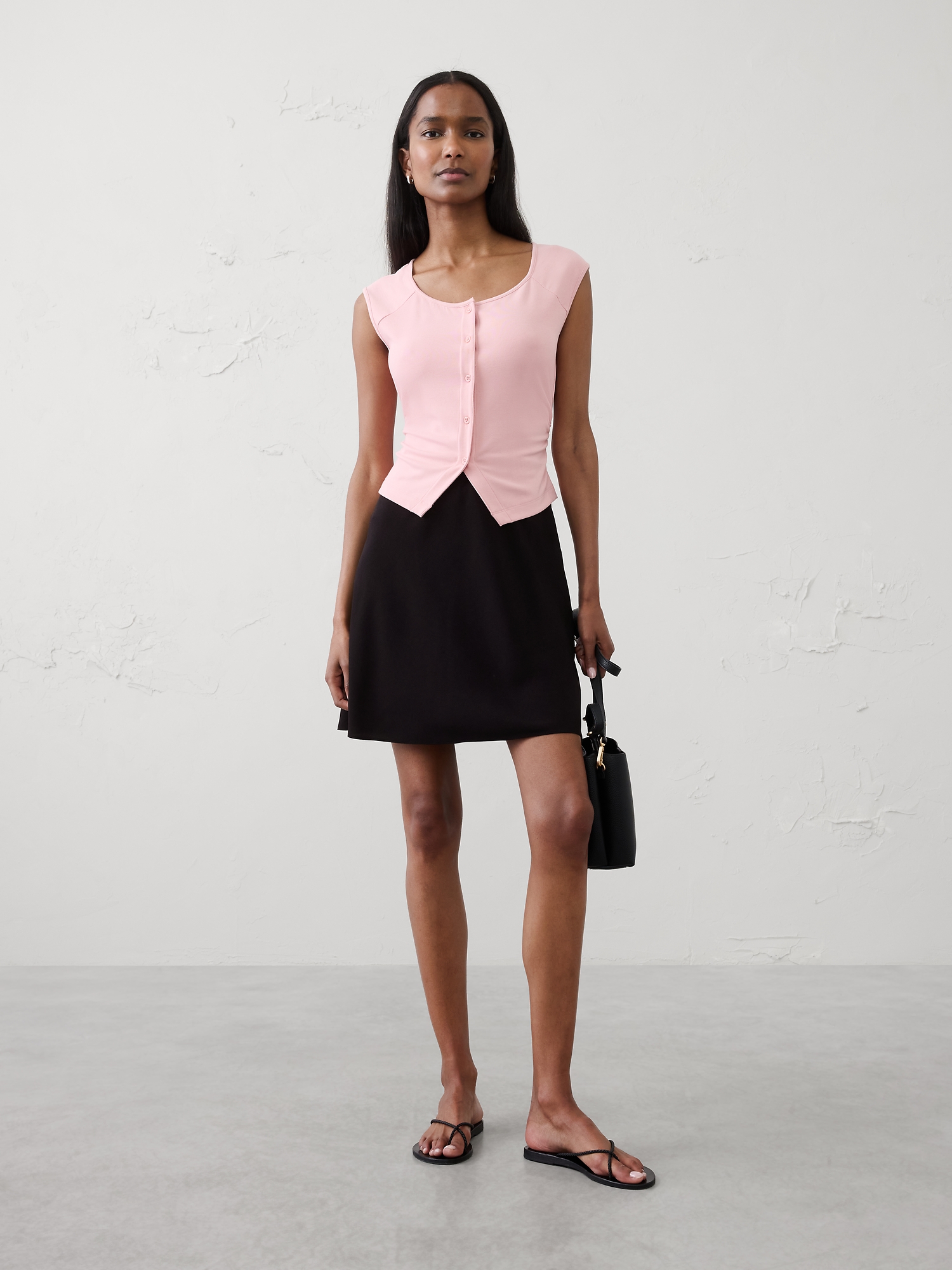 L'image numéro 1 présente Haut boutonné en interlock doux