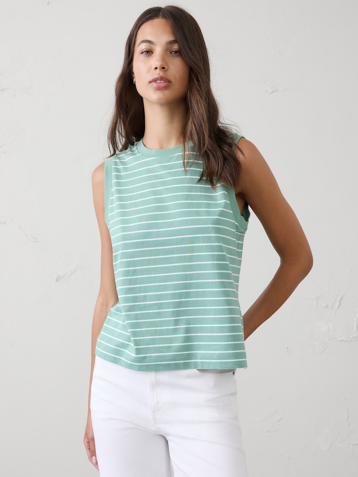 L'image numéro 1 présente Camisole en coton de qualité supérieure