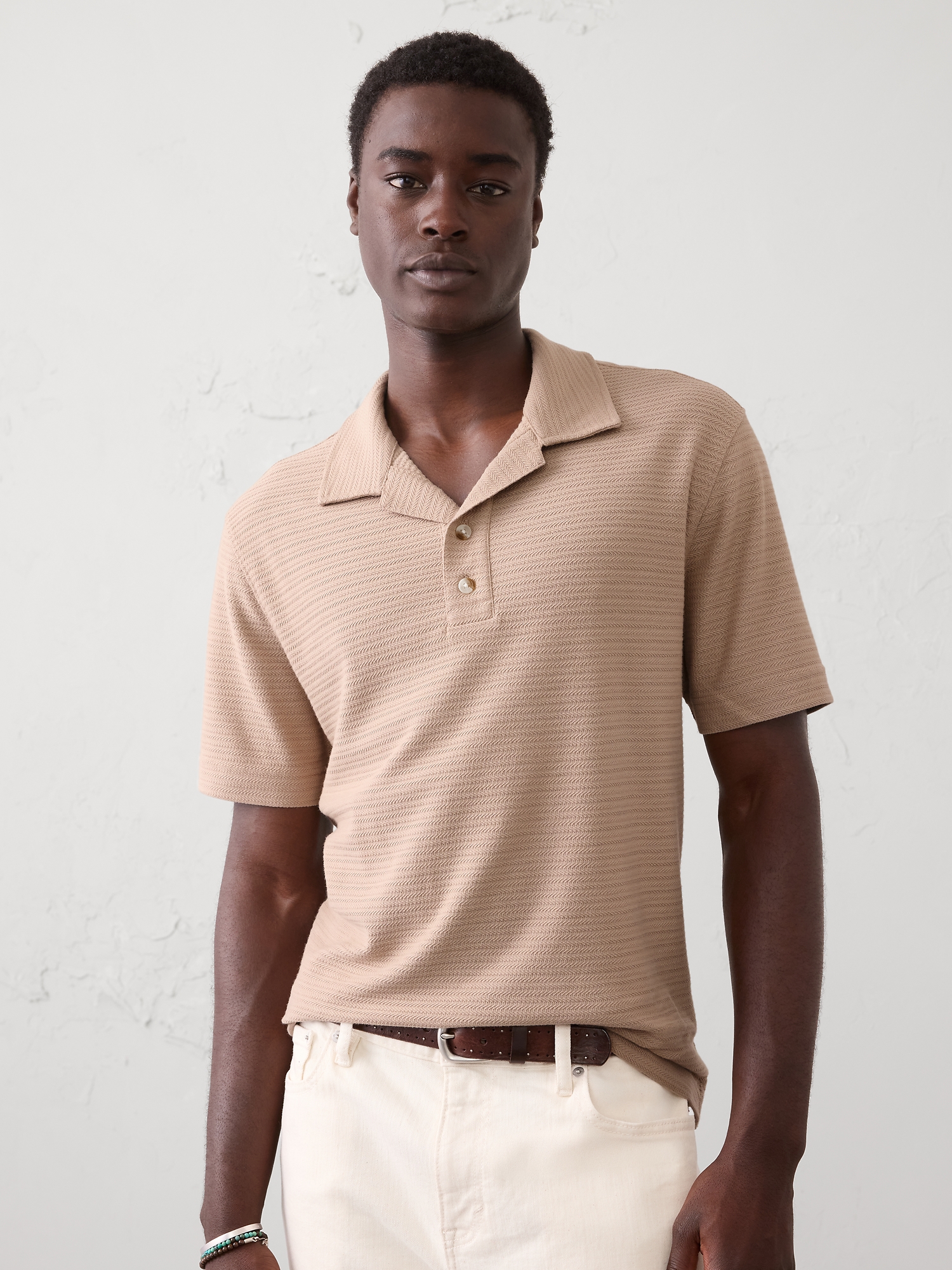 L'image numéro 1 présente Polo texturé coupe standard