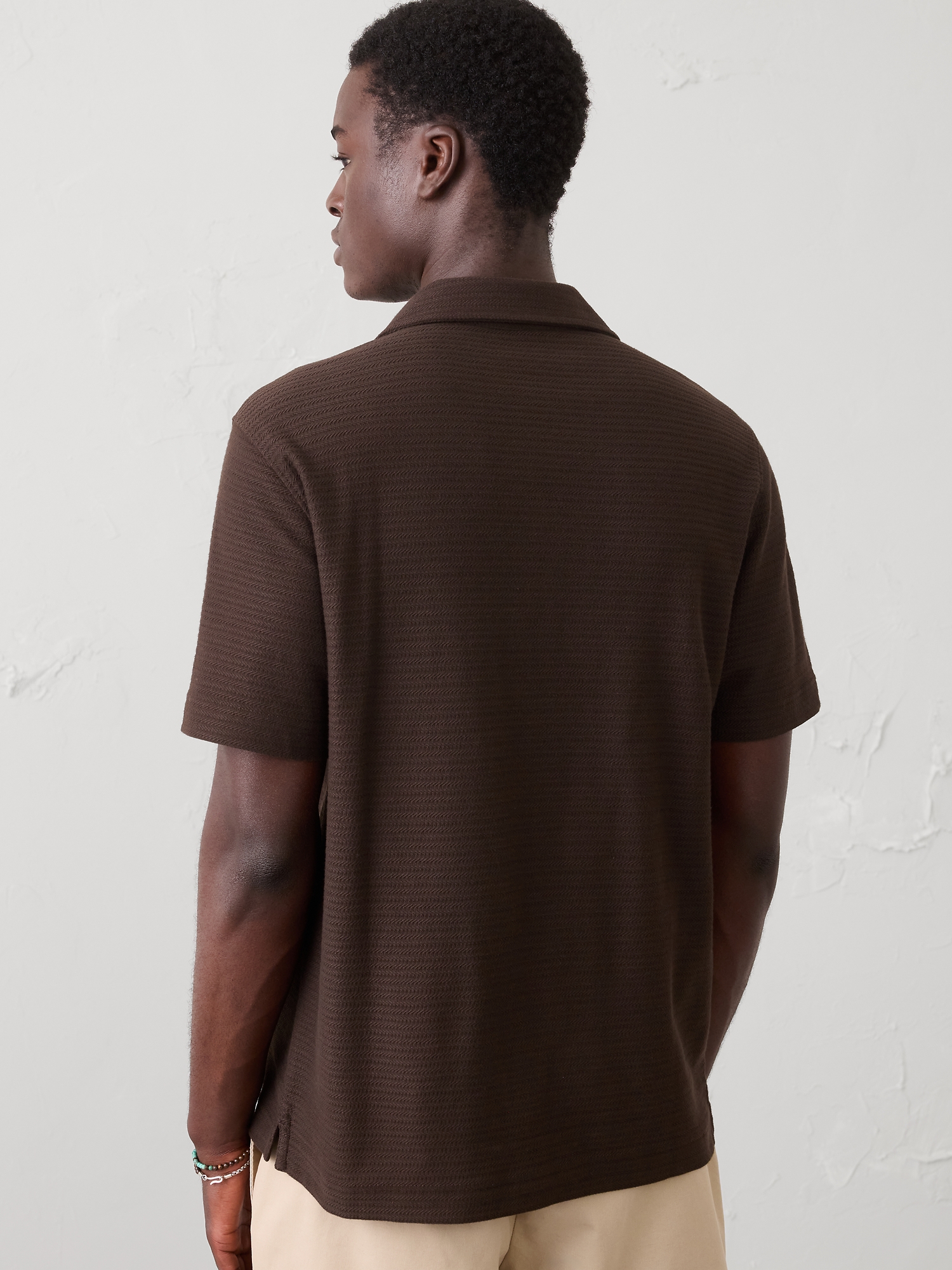 L'image numéro 2 présente Polo texturé coupe standard