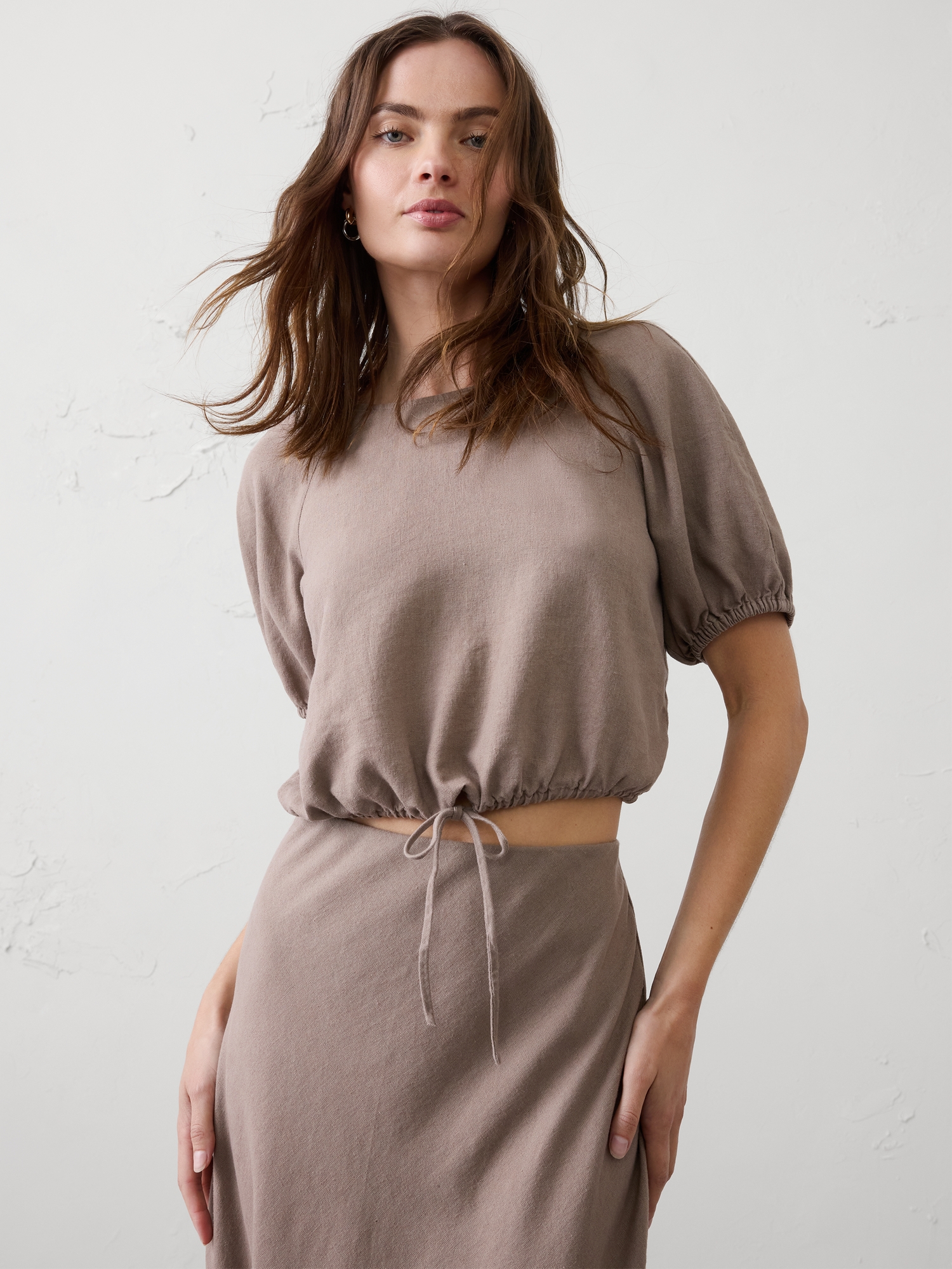 Image number 1 showing, Linen-Blend Bubble-Tie Top