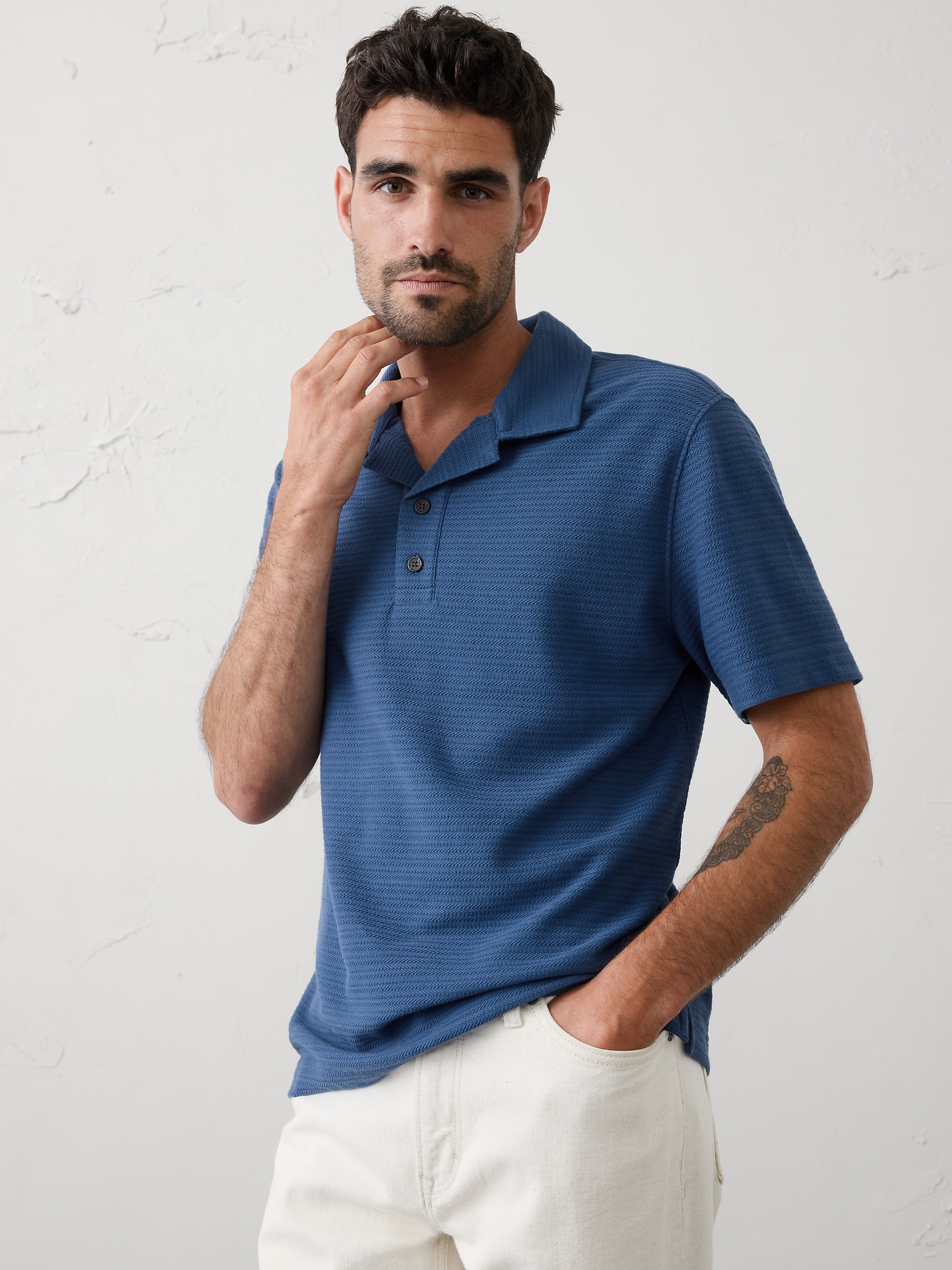 L'image numéro 1 présente Polo texturé coupe standard