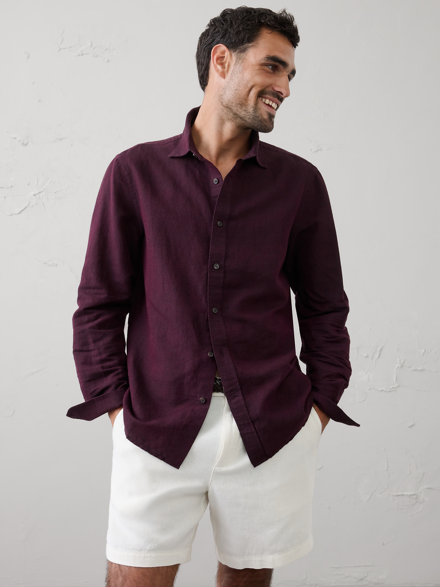 L'image numéro 1 présente Chemise ajustée en mélange de lin