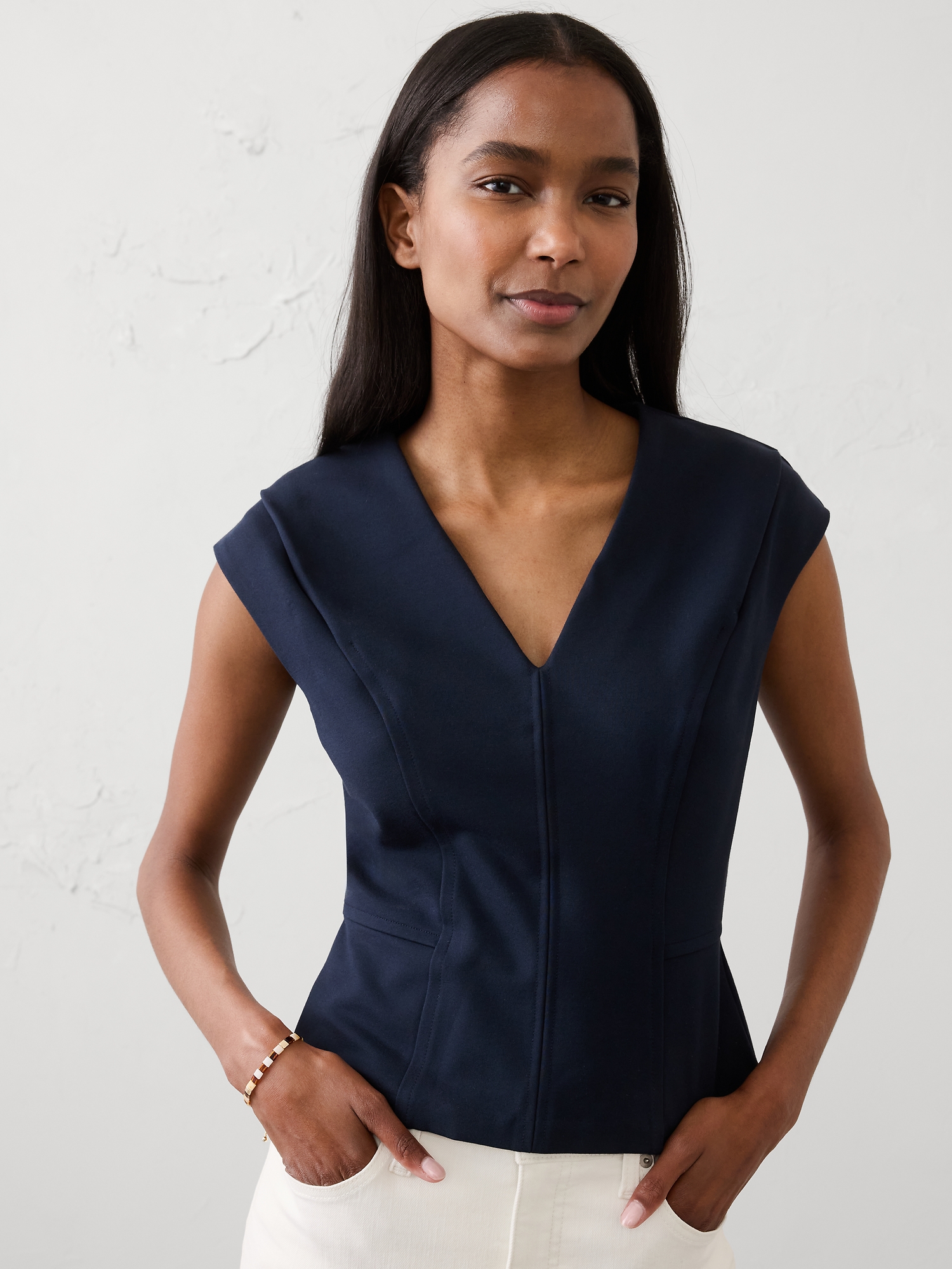 Image number 3 showing, Seamed Hourglass Top