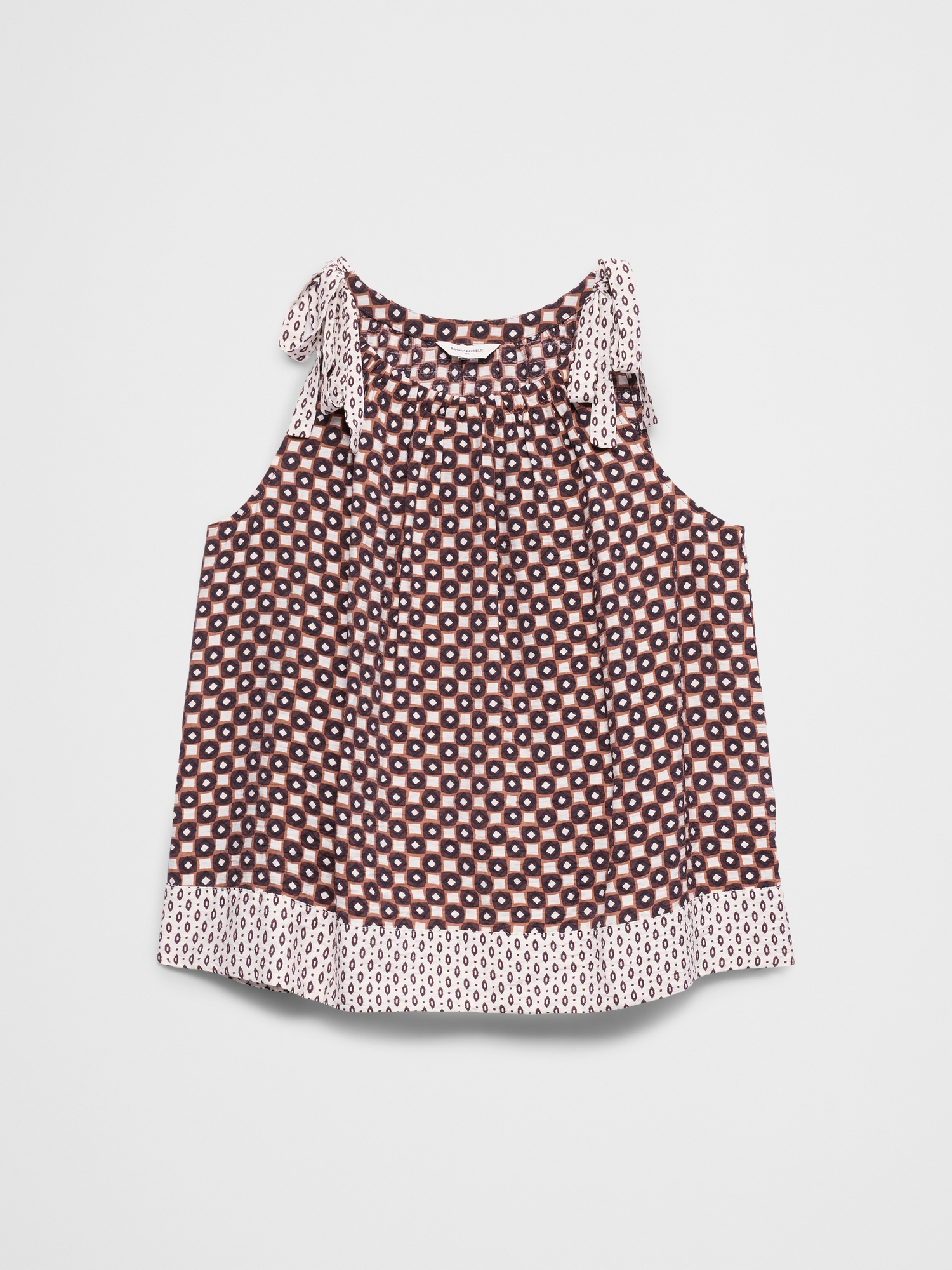 L'image numéro 4 présente Camisole en tissu soyeux à bretelles nouées