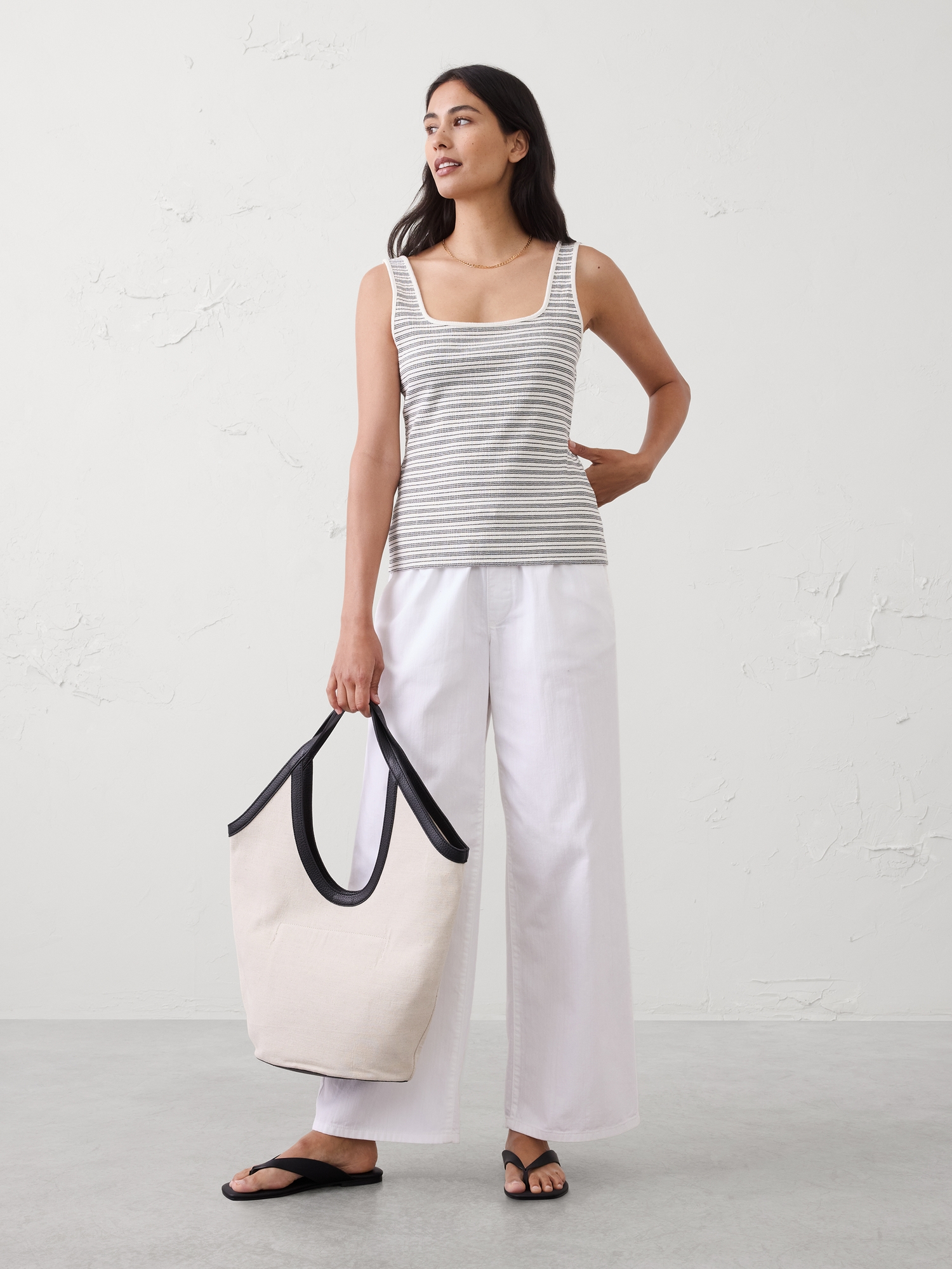 L'image numéro 1 présente Camisole côtelé et panachée