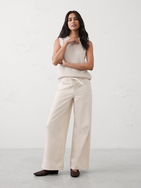 Wide-Leg Mid-Rise Jean