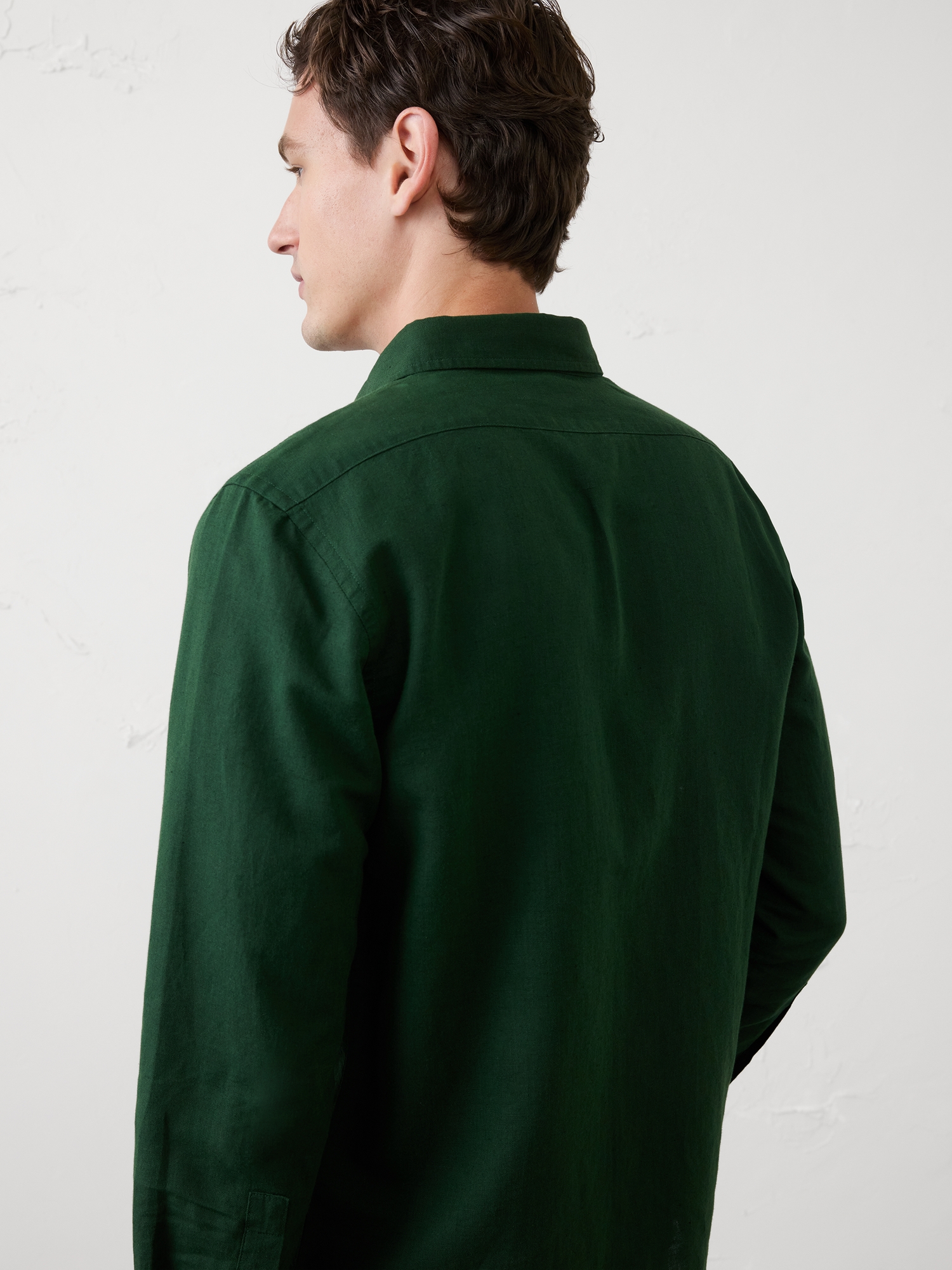 L'image numéro 5 présente Chemise ajustée en mélange de lin