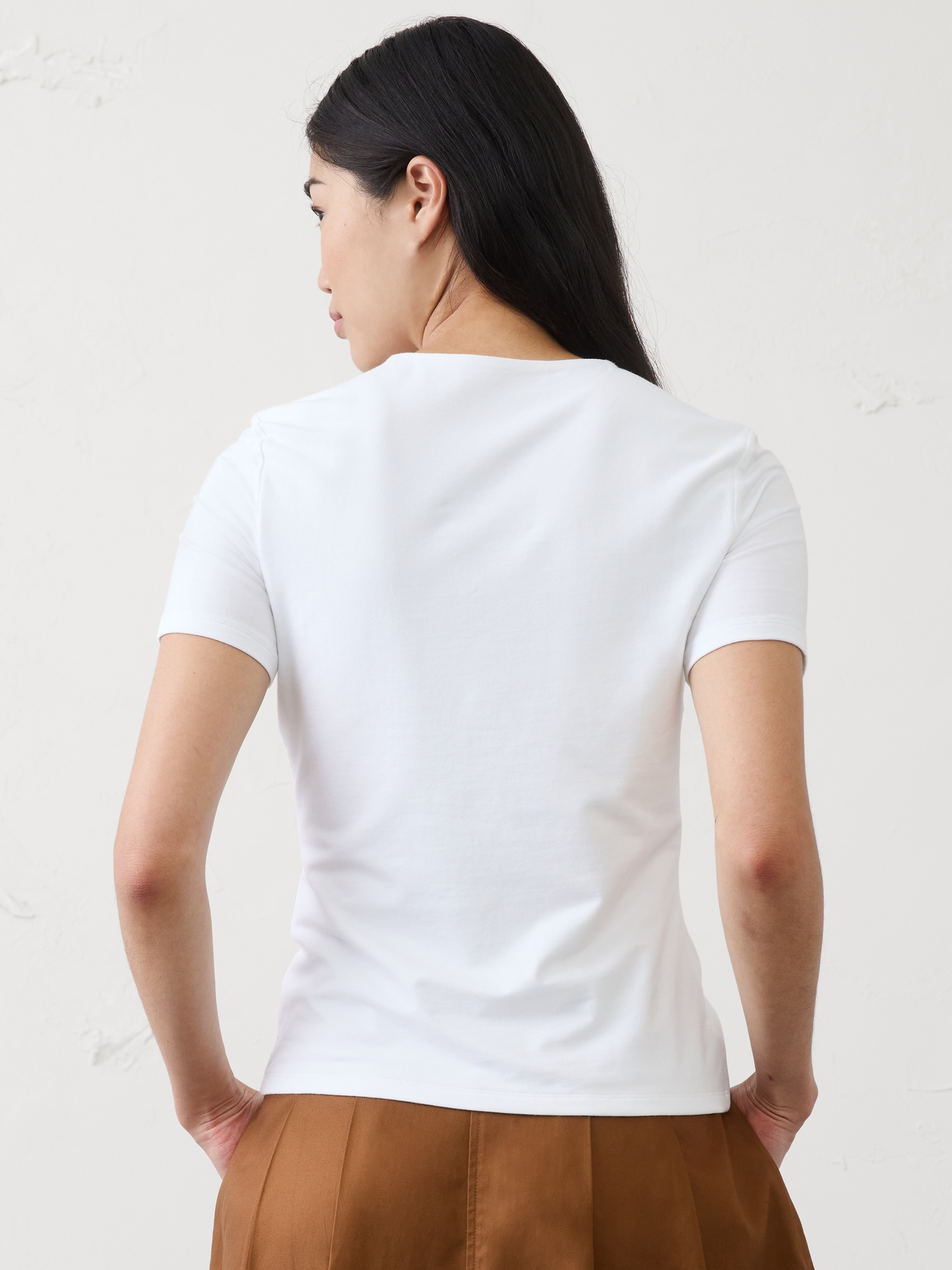 L'image numéro 2 présente T-shirt extensible doux