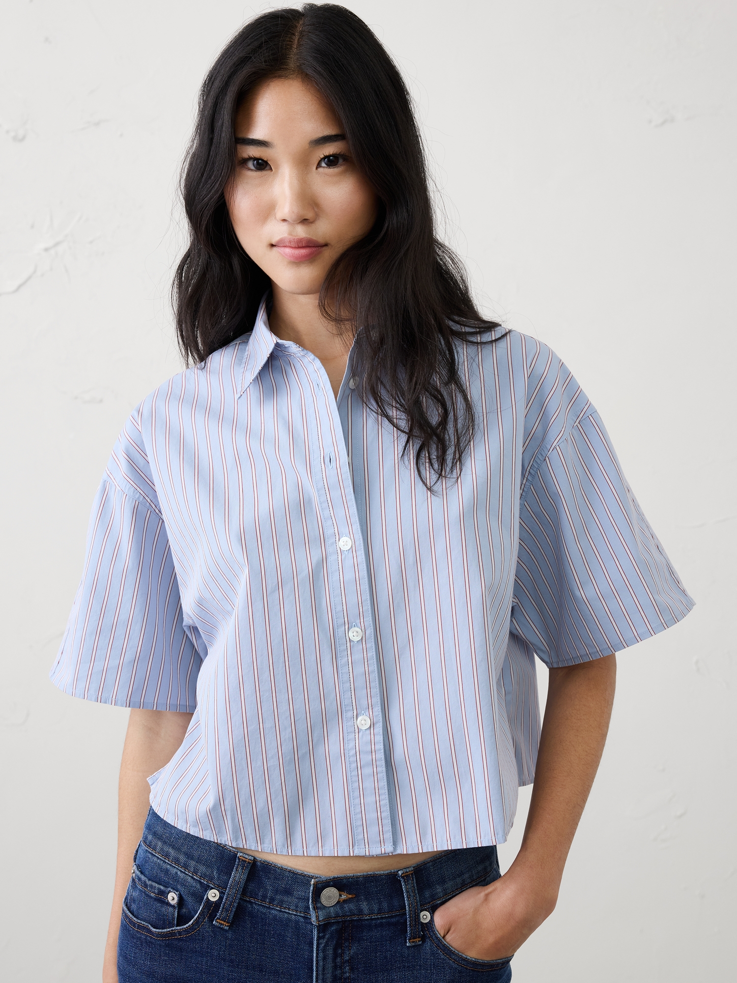 Image number 1 showing, Boxy Cropped Shirt