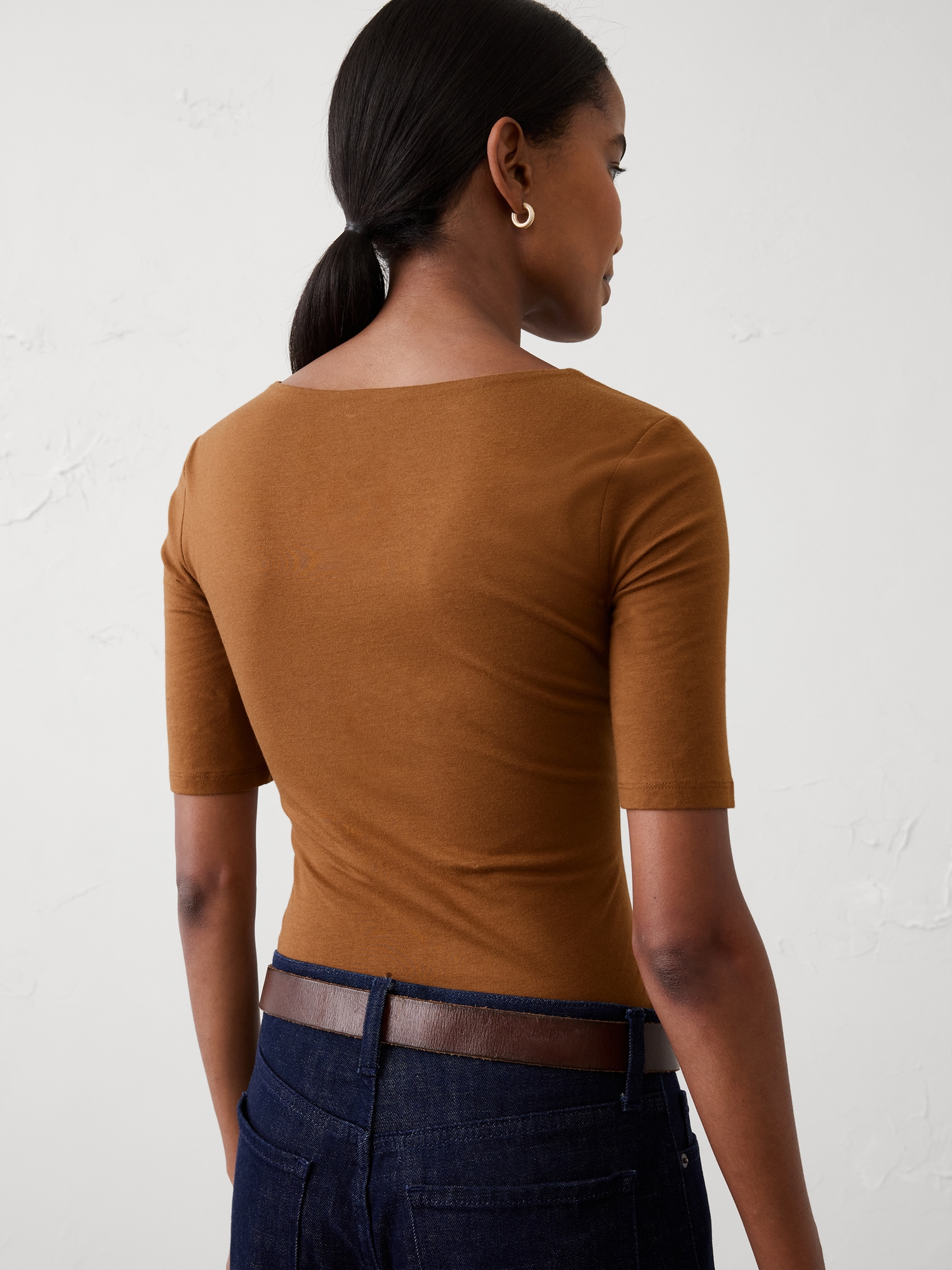 L'image numéro 5 présente Haut à encolure carrée extensible et doux