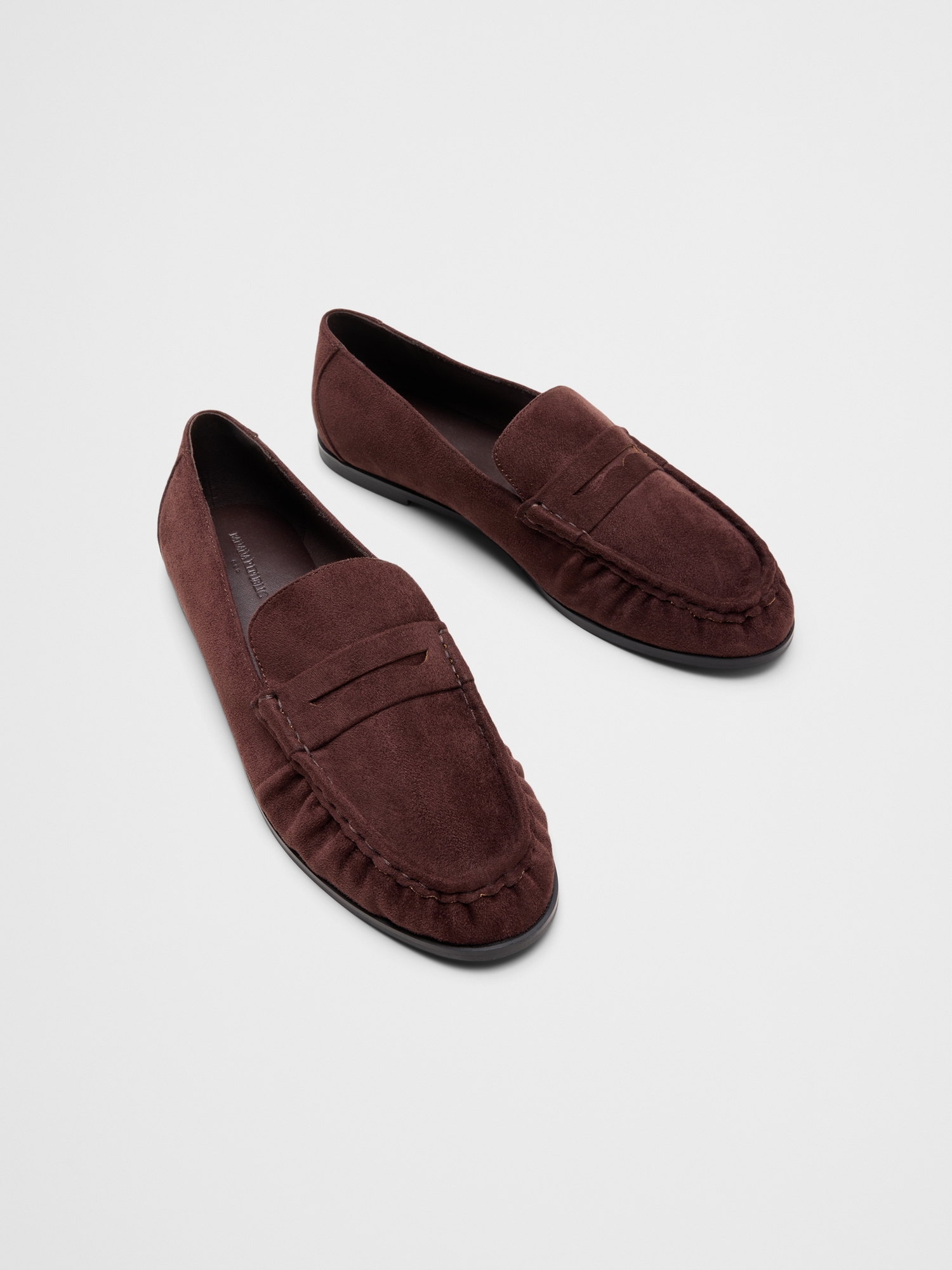 L'image numéro 6 présente Mocassins froncés en cuir végane