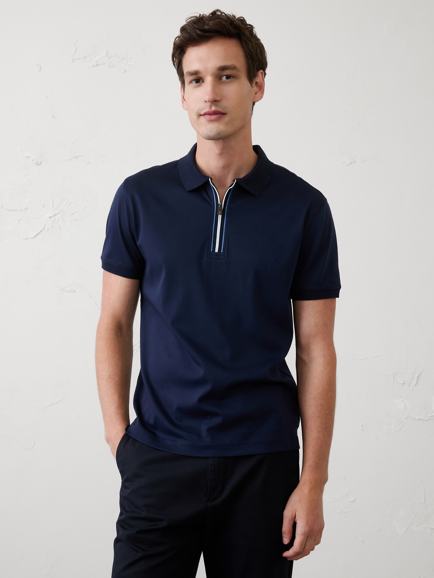 L'image numéro 1 présente Polo standard à glissière Luxe ultra-doux